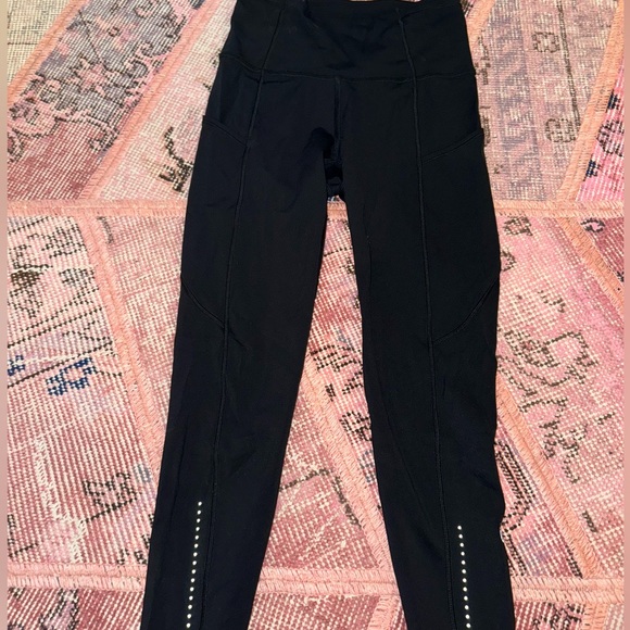 lululemon cropped pants - Picture 1 of 3